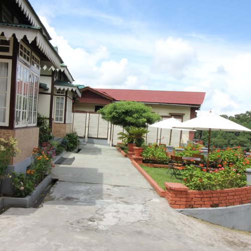 Cafe Shillong Bed and Breakfast image