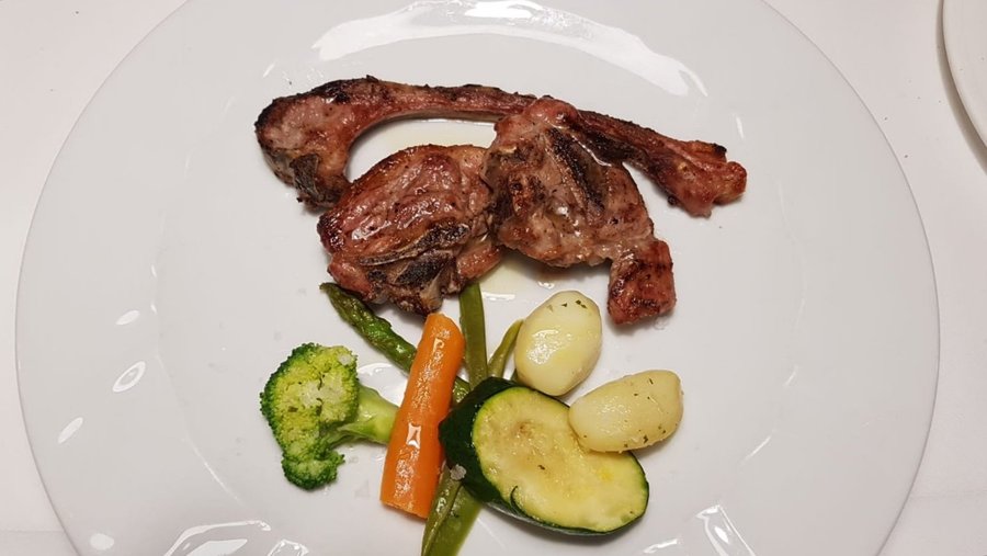 Cordero a la brasa - Restaurant Ca La Pilar (Pont Major-Girona)