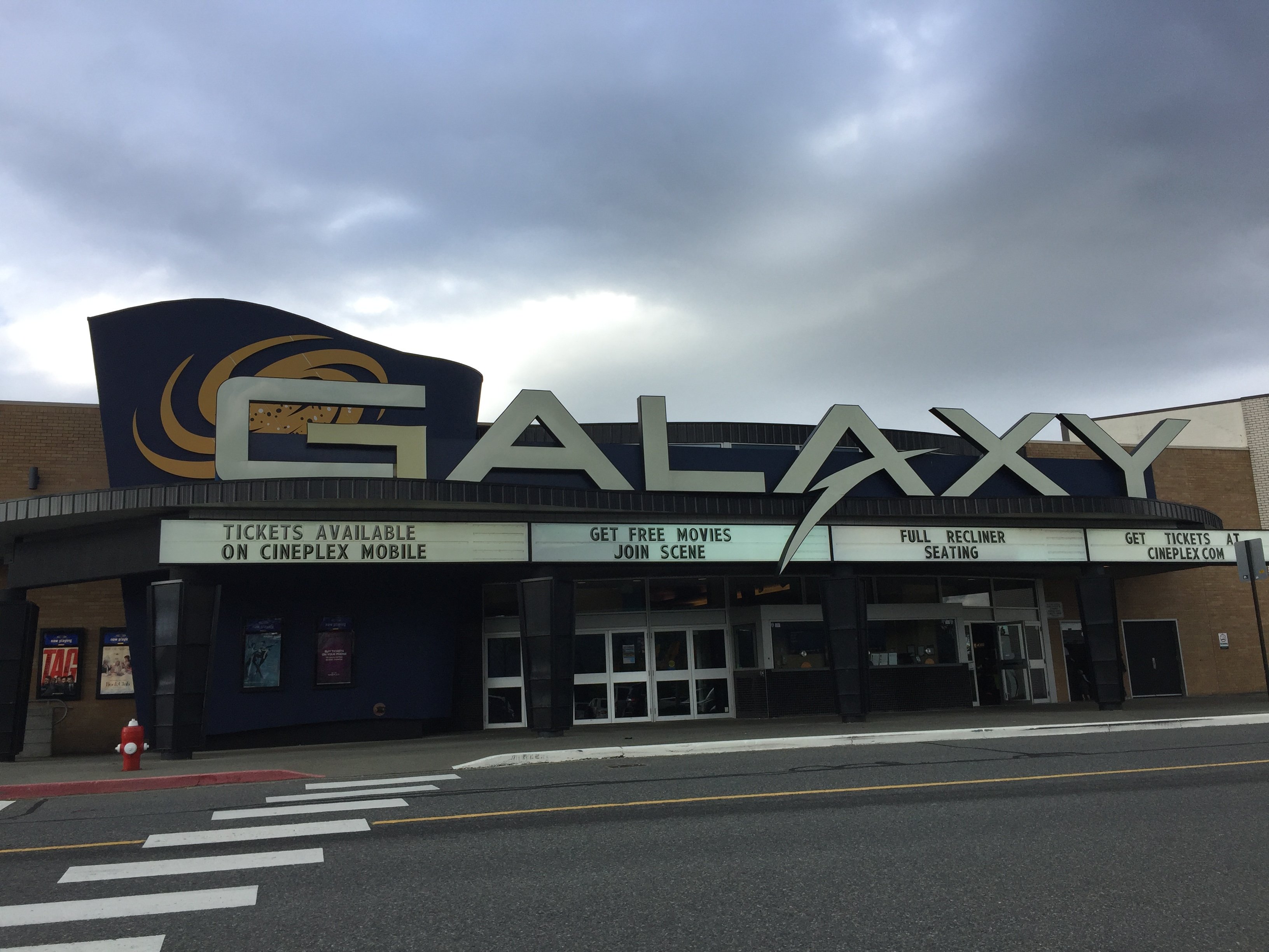 galaxy cinemas nanaimo        
        <figure class=