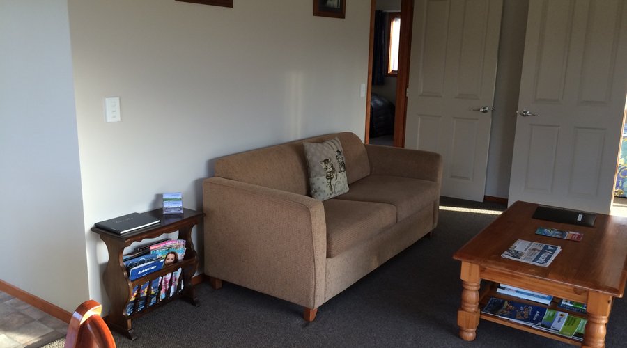 Spacious lounge