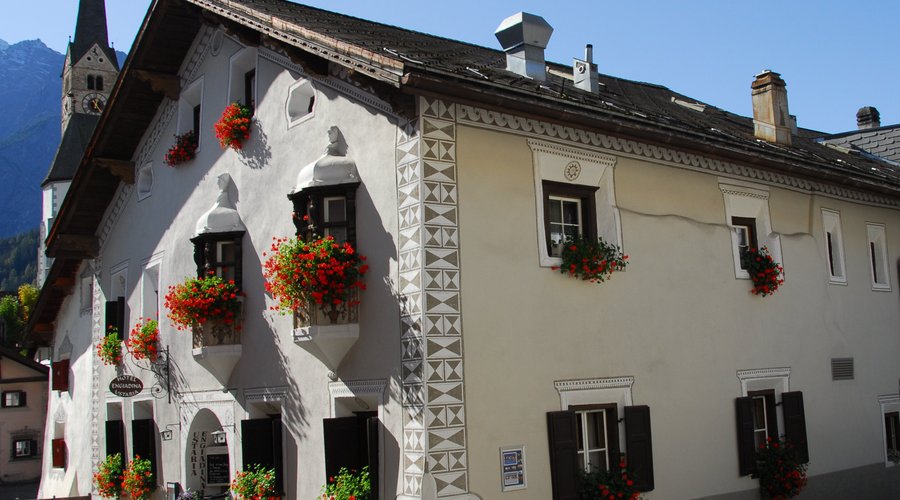 Hotel & Restaurant ENGIADINA Sommer