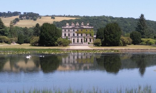 Beautifully laid-out park and gardens with wonderful trees.