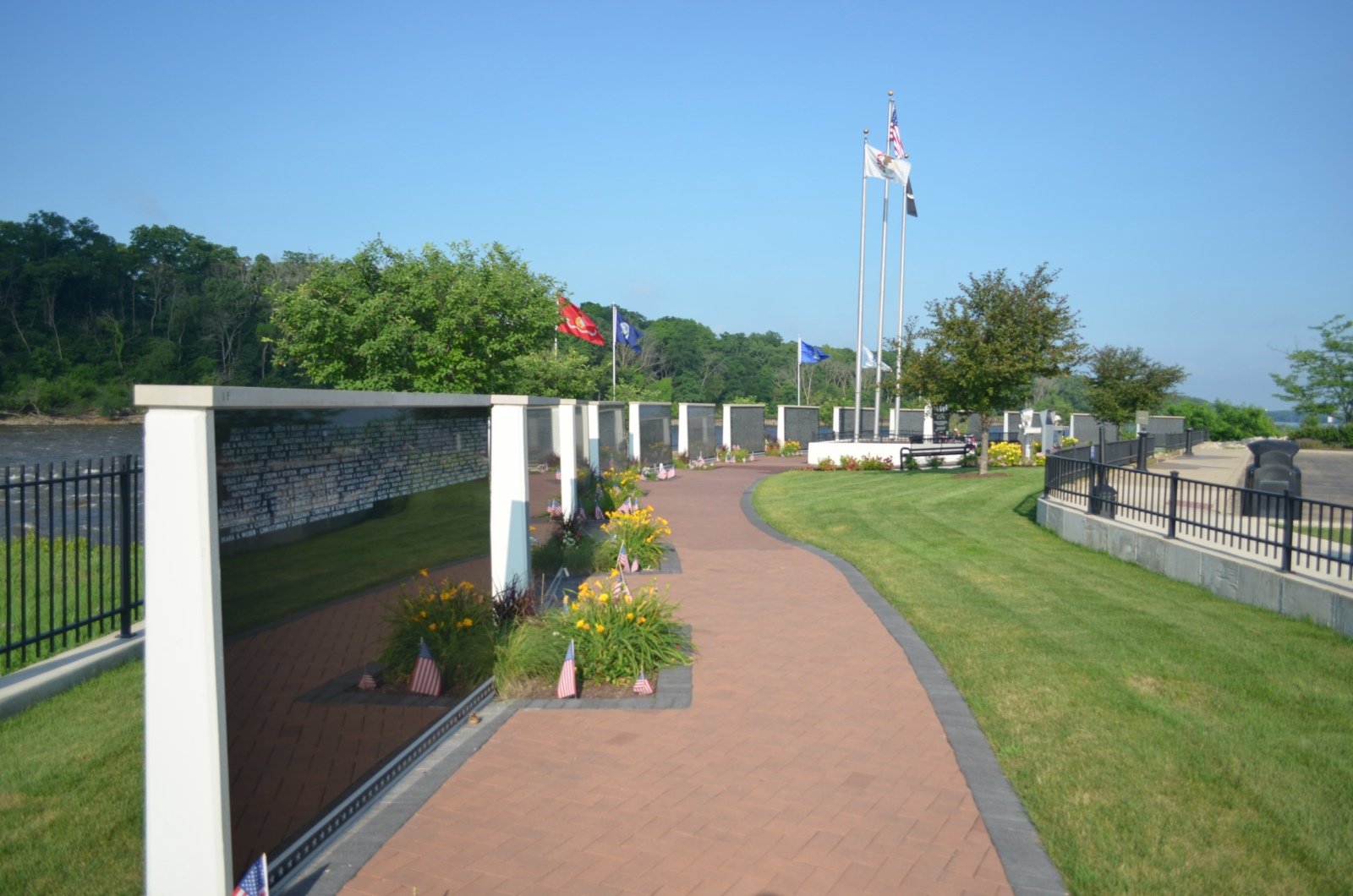 The Middle East Conflicts Wall Memorial (Marseilles) - Tripadvisor