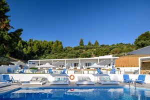 Piscine et plage
