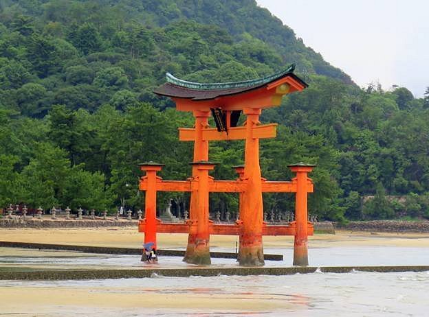 Itsukushima Shrine Torii image