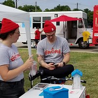 Snow cone vendor