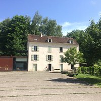 Extérieur du moulin Russon