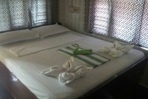 Room & Suite