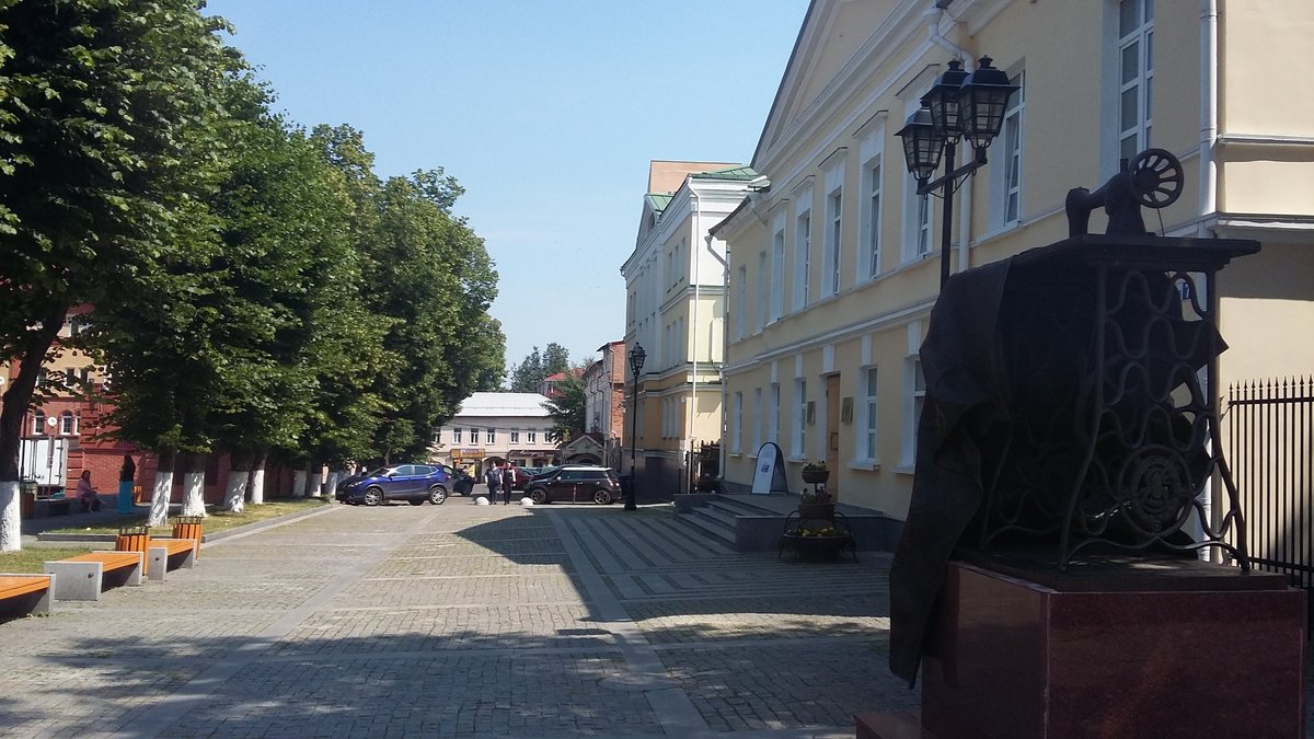 Памятник швейной машинке Зингер, Подольск: лучшие советы перед посещением -  Tripadvisor