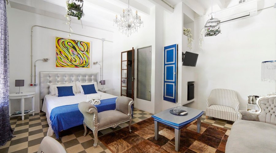 Kitsch Romantic Industrial Suite