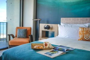 Room & Suite