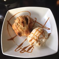 Apple Pie with ice-cream