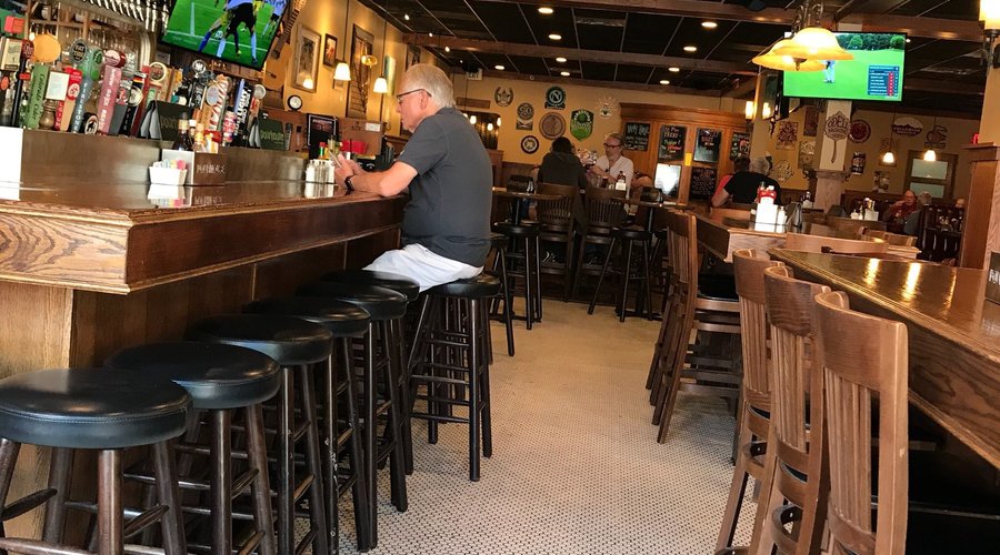 Pourhouse Bar & Grill