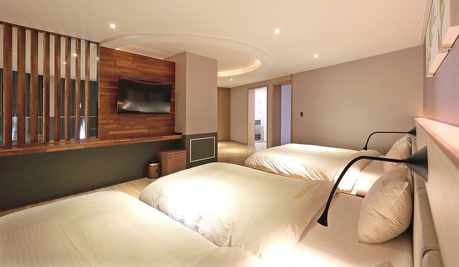 Executive Suite