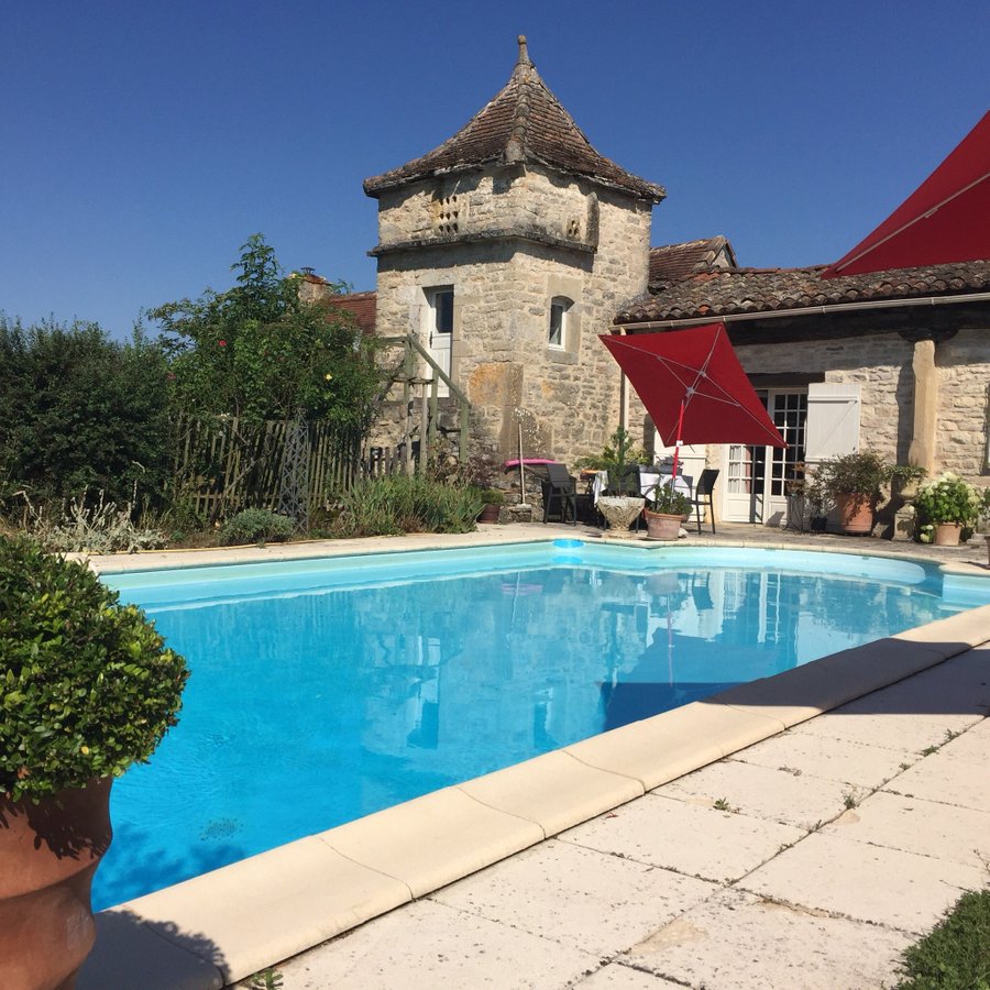 LES GITES PERARD - Updated 2020 Prices, B&B Reviews, and Photos (Caylus ...