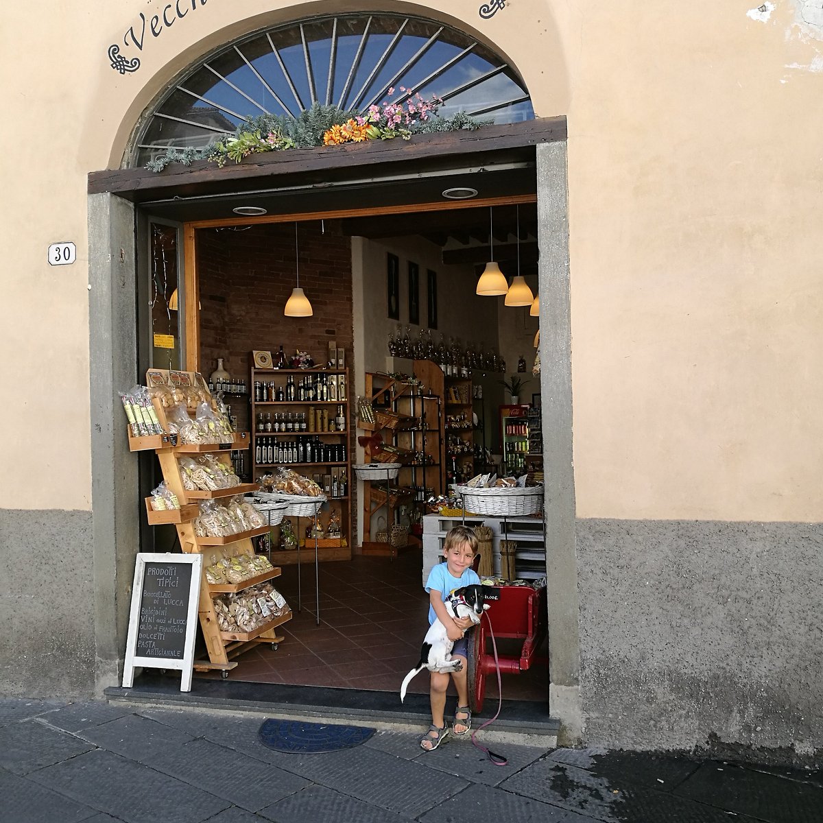 Sapori in Corso, la salumerie delle meraviglie a Castellammare di Stabia - Lucia