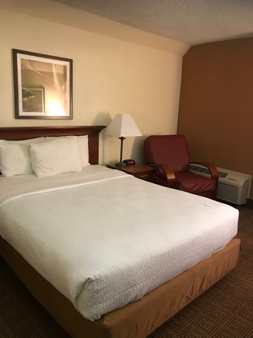 LA QUINTA INN & SUITES BY WYNDHAM STAMFORD / NEW YORK CITY $91 ...