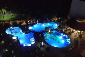 Room & Suite