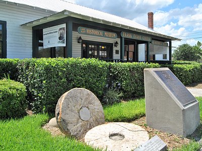 Home - Friendly Confines Neighborhood Tavern Lake Mary and Winter