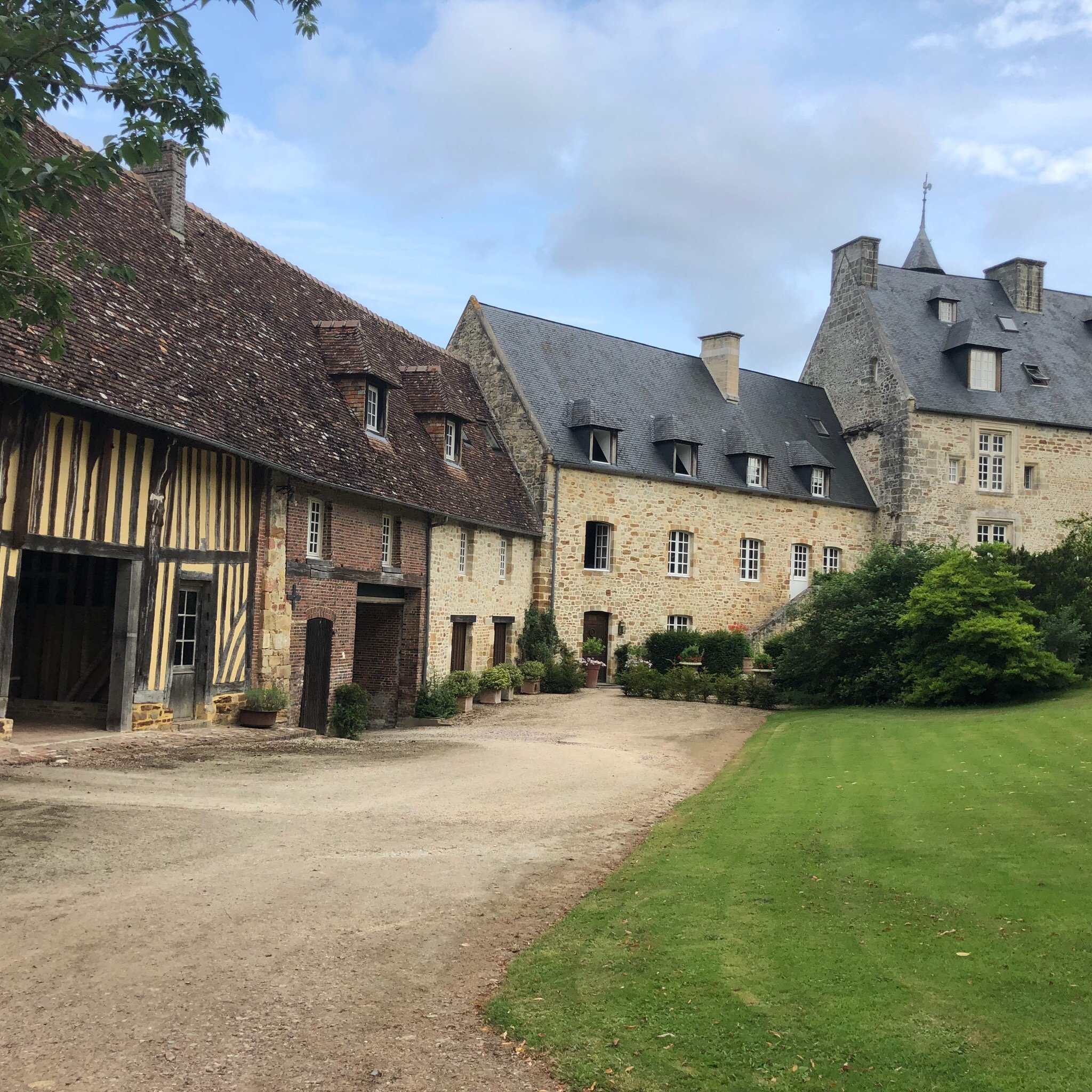 LE VIEUX CHATEAU - Updated 2021 Prices, B&B Reviews, And Photos (Le ...