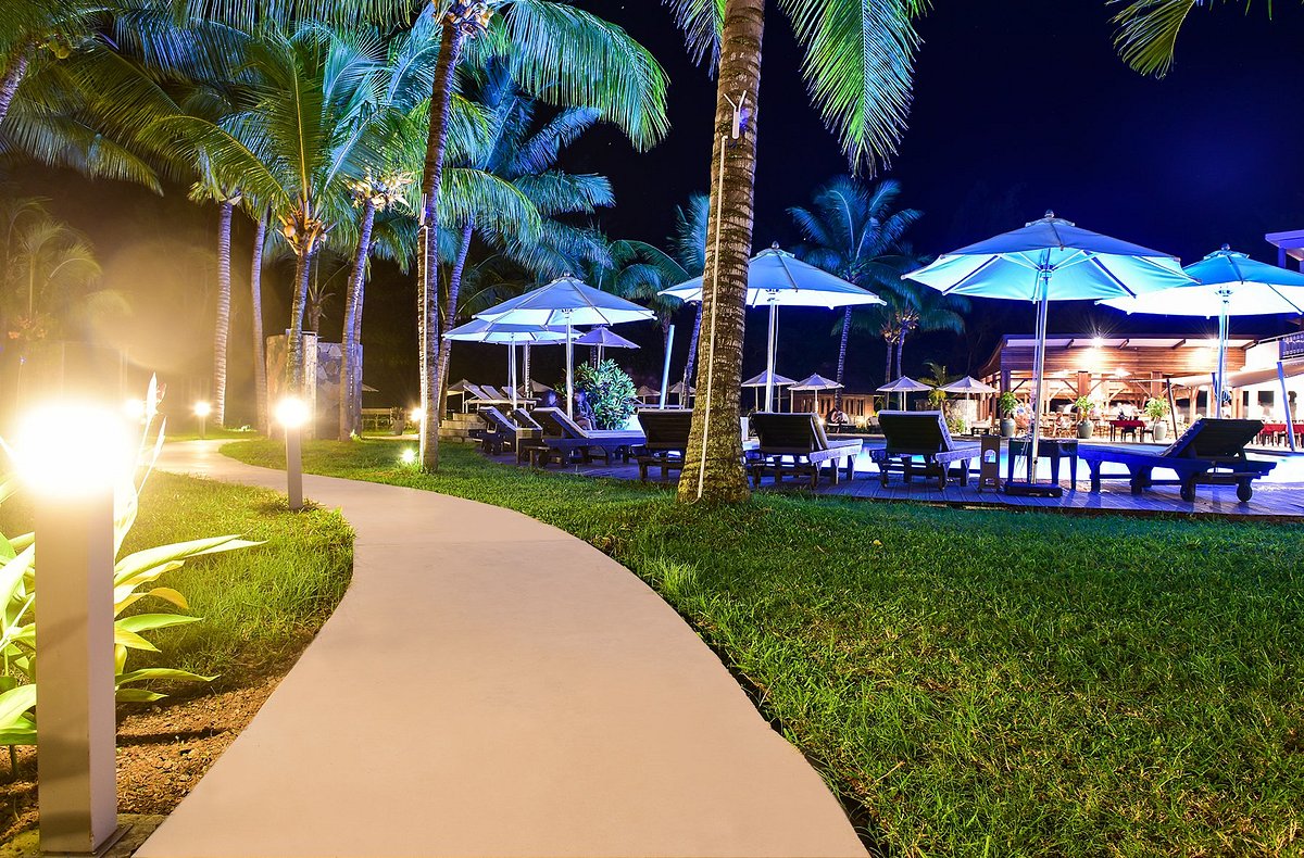 Soirée Tarisa Beach avec DJ Miaou Miaou - Picture of Tarisa Resort & Spa,  Mauritius - Tripadvisor