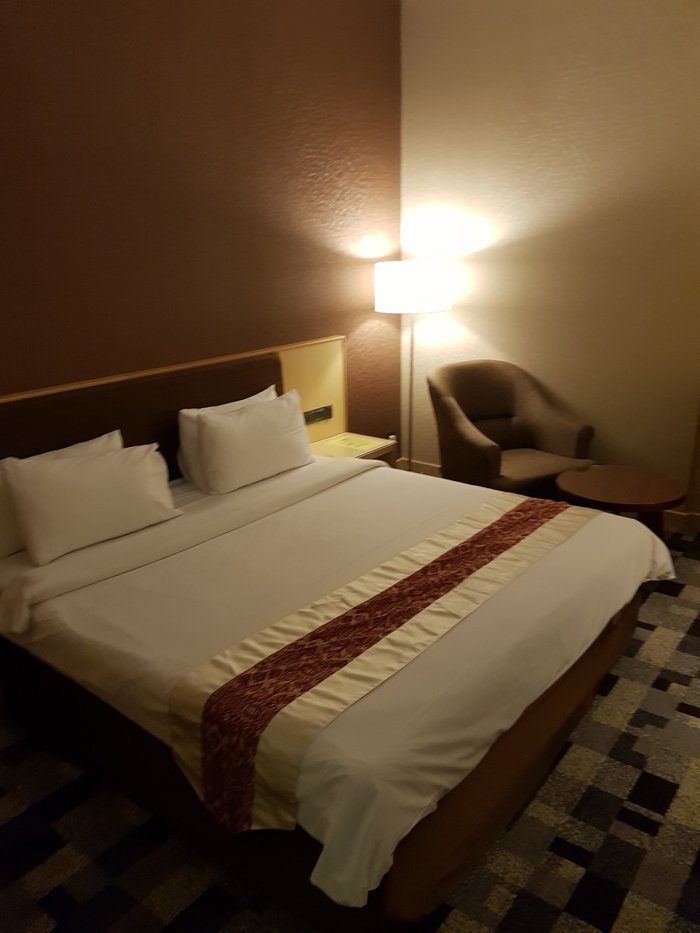 Imperial Hotel Miri Rooms: Pictures & Reviews - Tripadvisor