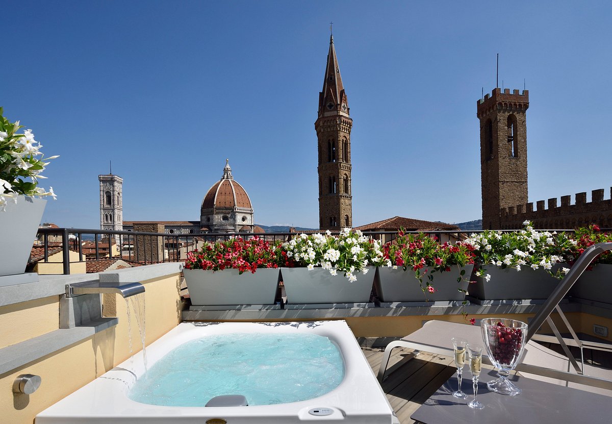 San Firenze Suites &amp; Spa, hotel in Florence