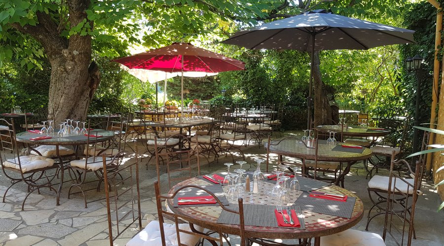 Notre terrasse ombragée vous attend !