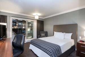 Room & Suite