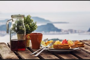 用餐 