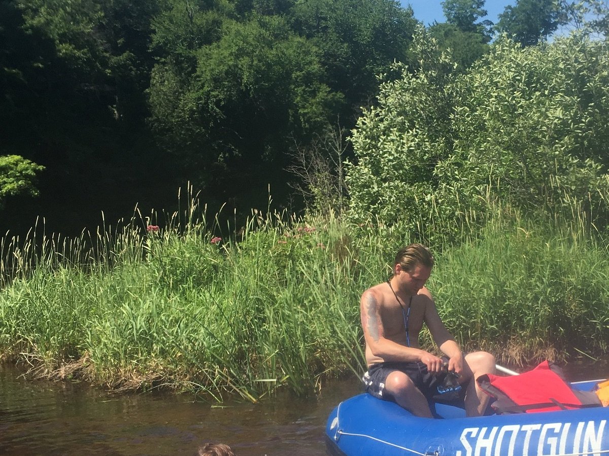 8 places to go tubing in Wisconsin
