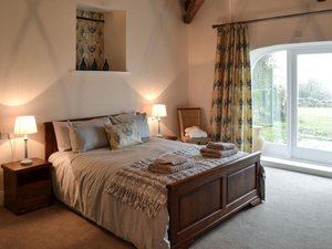 Room & Suite