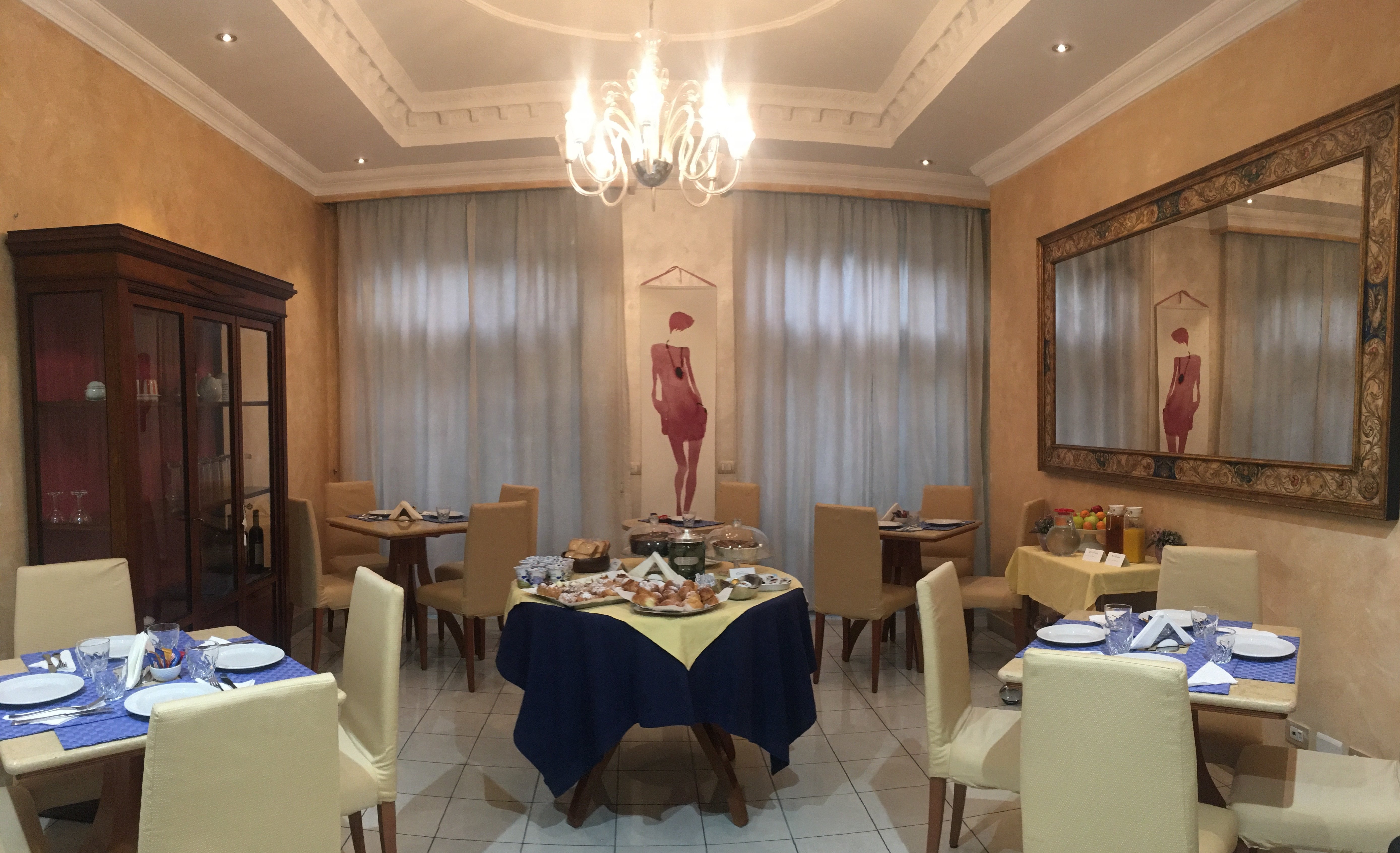 B&B CITY HALL - Prices & Hotel Reviews (Catania, Sicily)