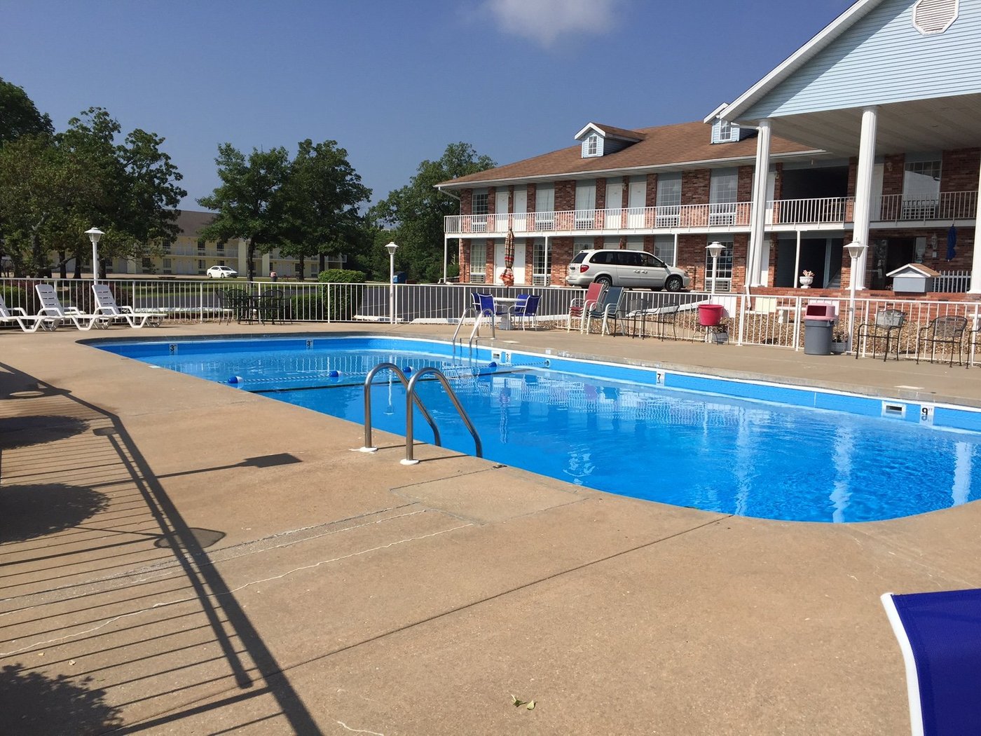 TWELVE OAKS INN $48 ($̶5̶3̶) - Prices & Motel Reviews - Branson, MO