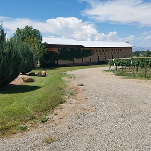 Peach Street Distillers  Distillery tour – gin, whiskey, vodka made in  Palisade, CO