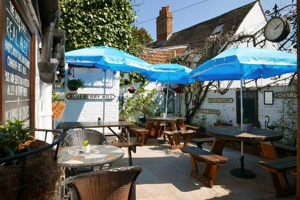 The 10 Best Restaurants & Places To Eat In Faversham 2024