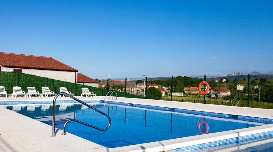 PISCINA ZONA COMUN