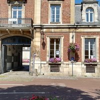 Office de Tourisme Destination Le Tréport-Mers, bureau de Eu. Place Guillaume le Conquérant