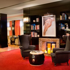 Starhotels Anderson in Milan, image may contain: Living Room, Furniture, Lighting, Interior Design