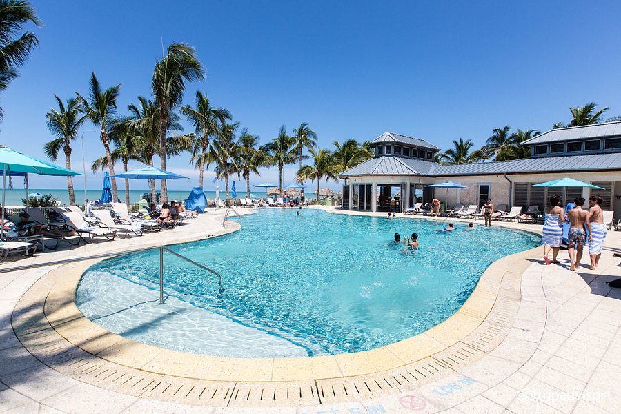 THE NAPLES BEACH HOTEL & GOLF CLUB - Prices & Resort Reviews (FL