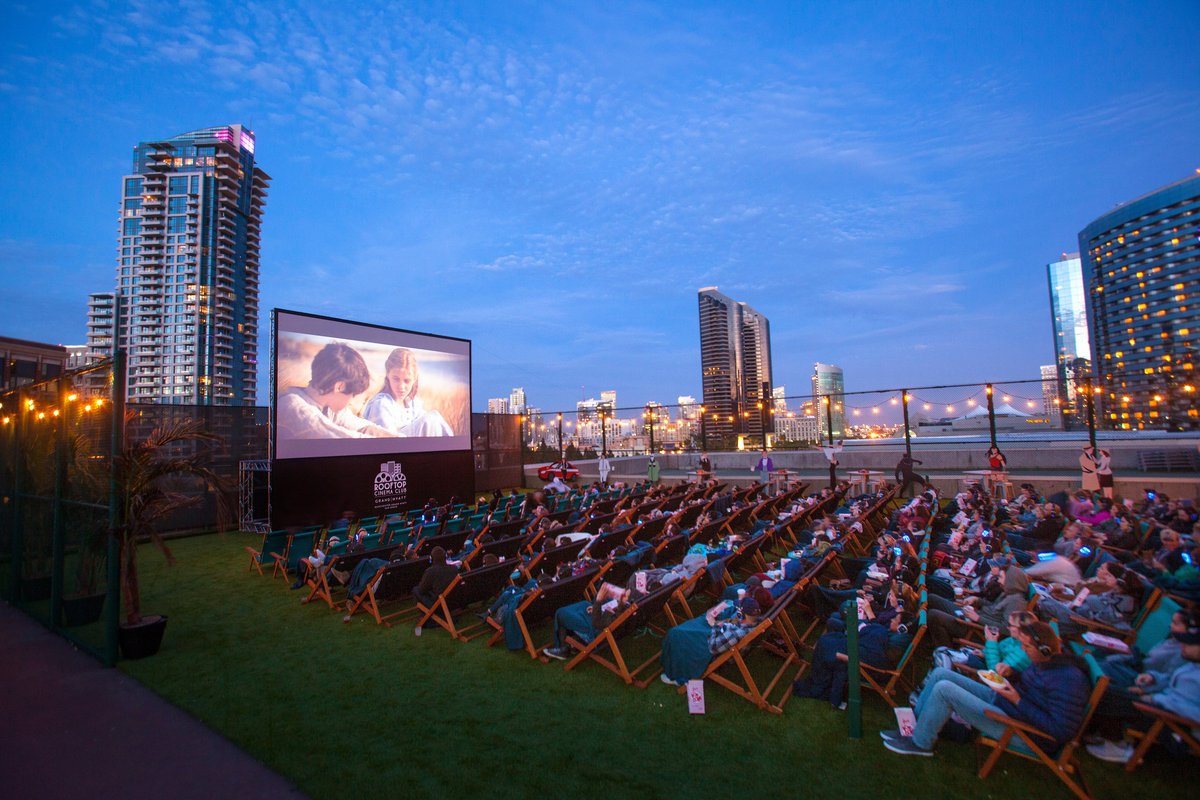 Rooftop Cinema Club (San Diego) - 2022 Lohnt es sich? (Mit fotos)