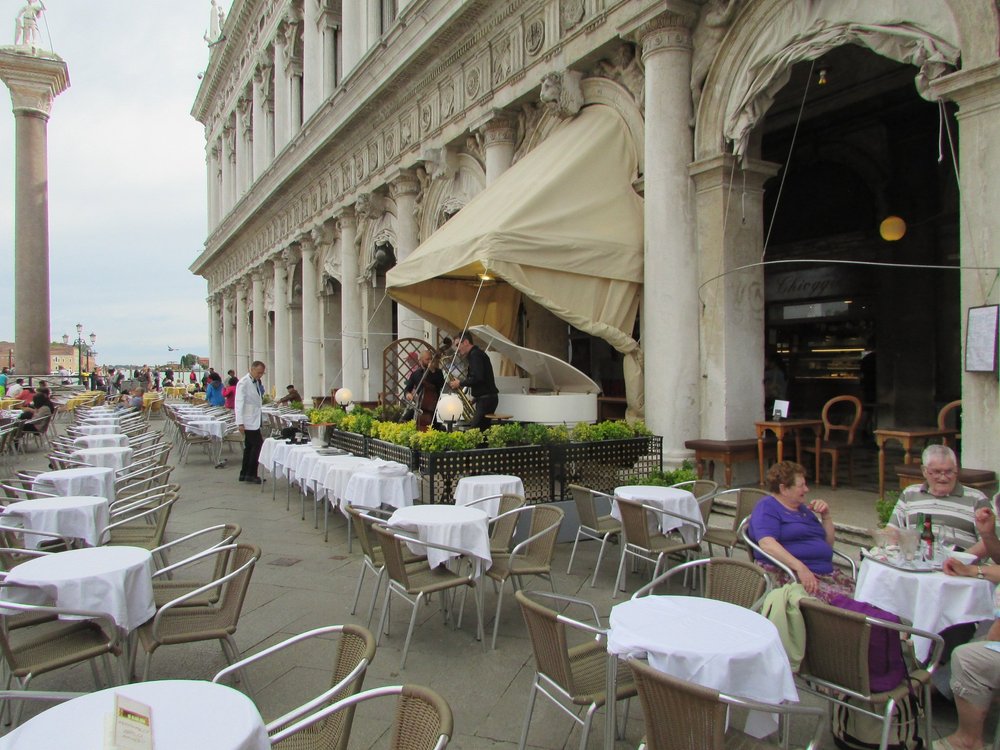 THE 10 BEST Venice Clubs & Bars (2025) Tripadvisor