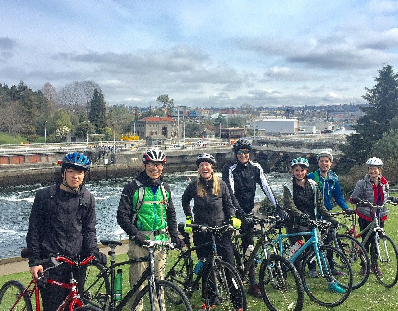 bike tours in seattle