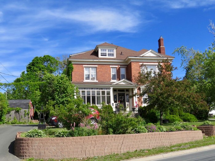 The King George Bed & Breakfast / #CanadaDo / New Brunswick Accommodations / Explore New Brunswick