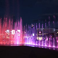 NIghtly fountain show in Victory Circle