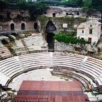 Anfiteatro Di Teano