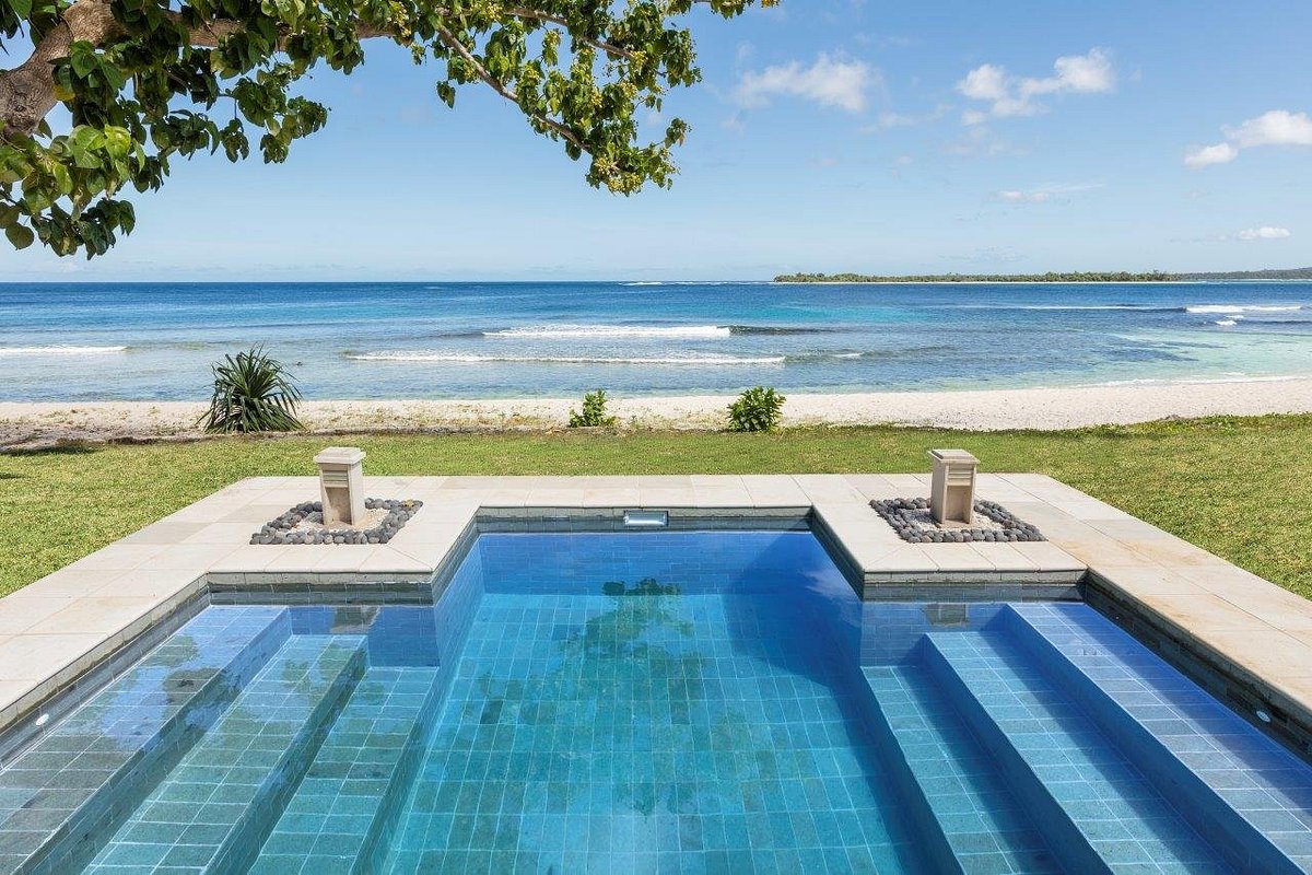 Eratap Beach Resort, hotell i Port Vila