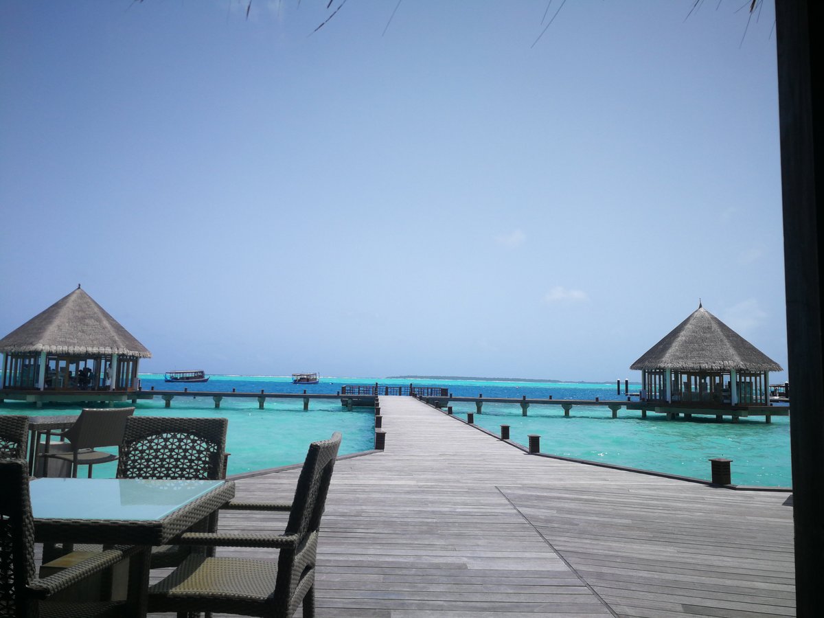아일랜드 하이드어웨이 스파, 리조트 & 마리나 (Hideaway Beach Resort & Spa, Dhonakulhi Island) - 호텔 리뷰 & 가격 비교