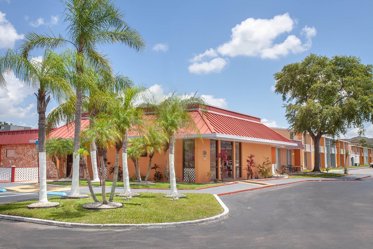 Stayable Suites Kissimmee East, hotel em Kissimmee