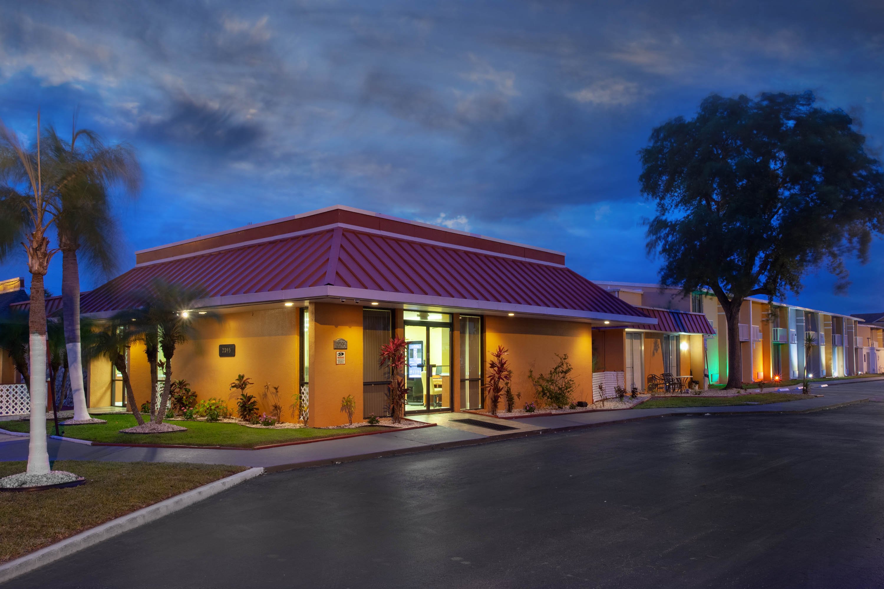 STAYABLE SUITES KISSIMMEE EAST Updated 2024 Reviews Photos Prices   Travelodge By Wyndham 